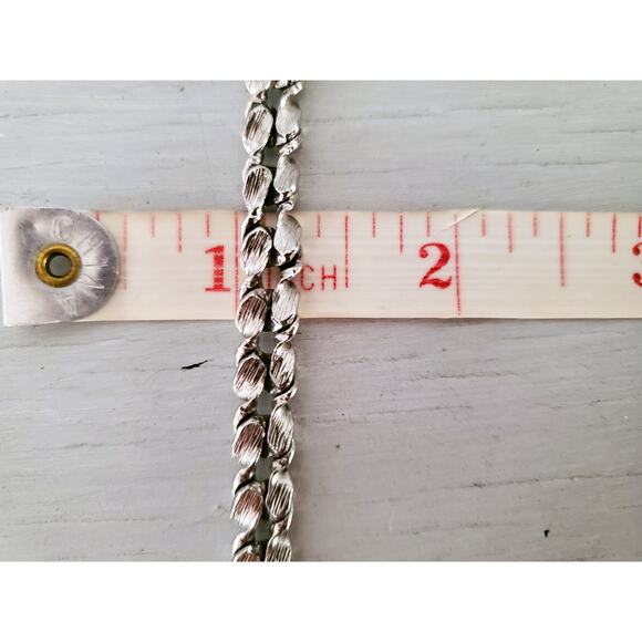 Vintage Goldette Double Twist Bracelet - Picture 5 of 6